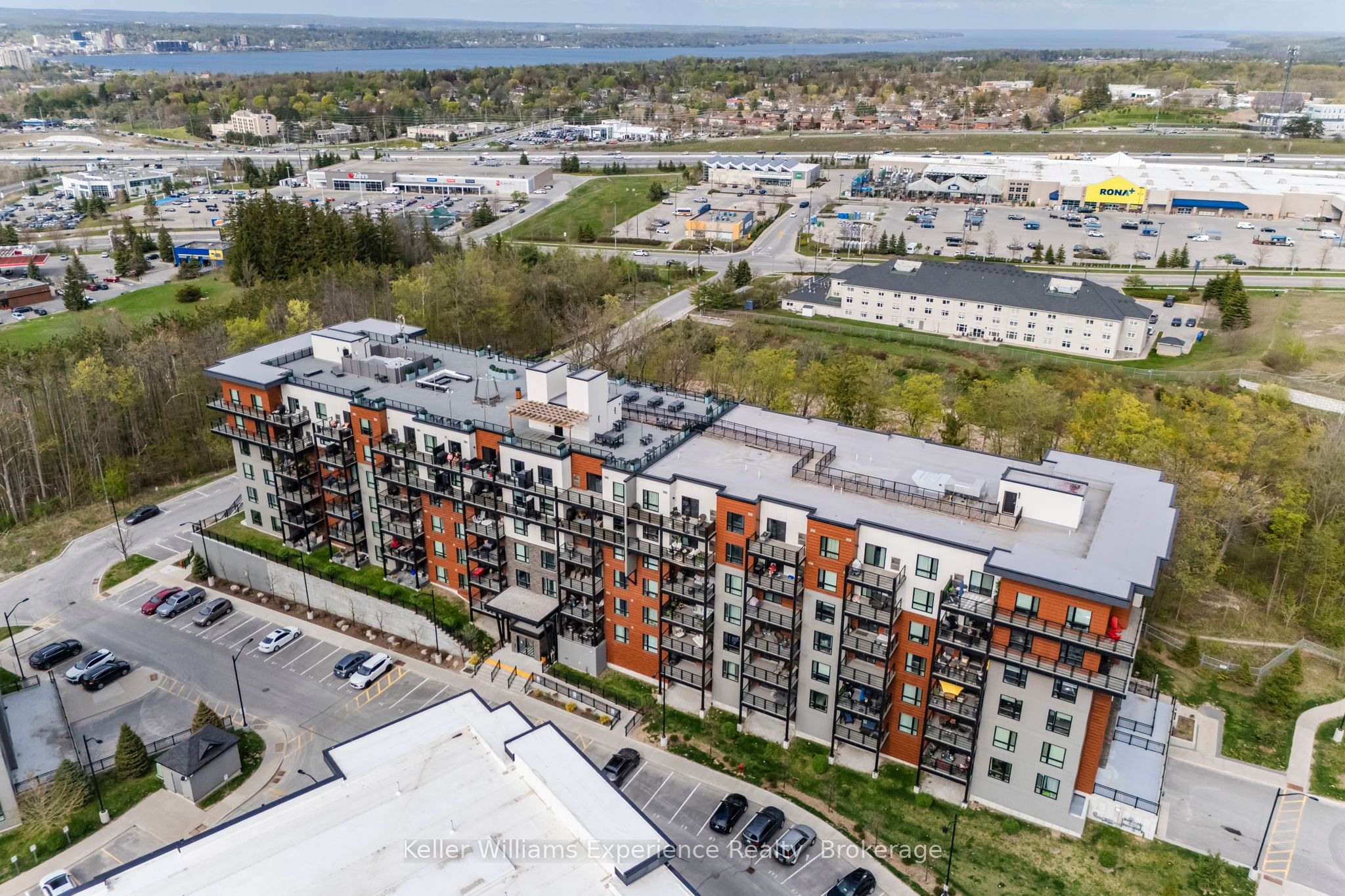 #516 - 302 Essa Road, Barrie, ON L9J 0H3