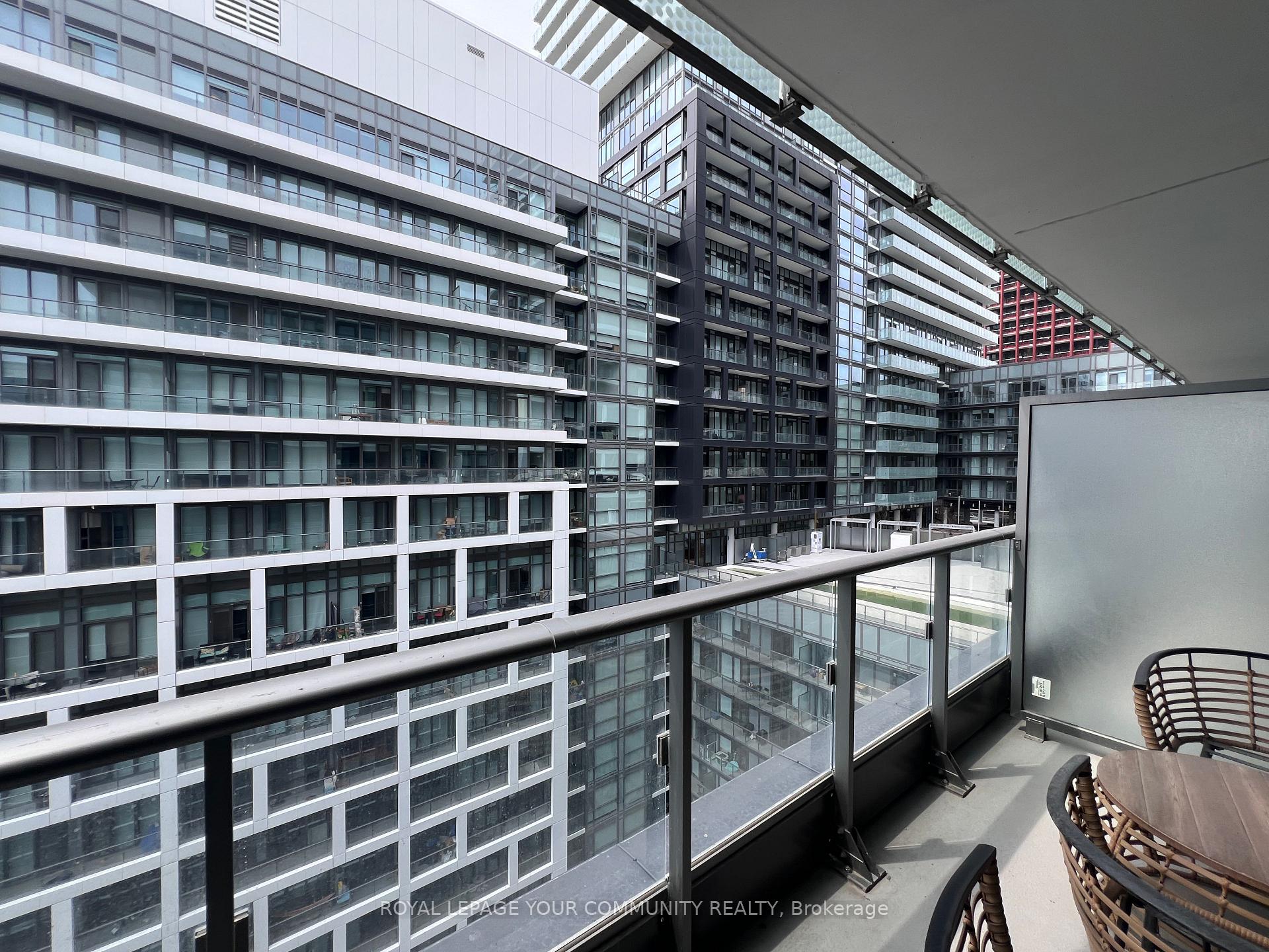 2 Bedrooms Condo at 60 Princess,  Toronto For sale