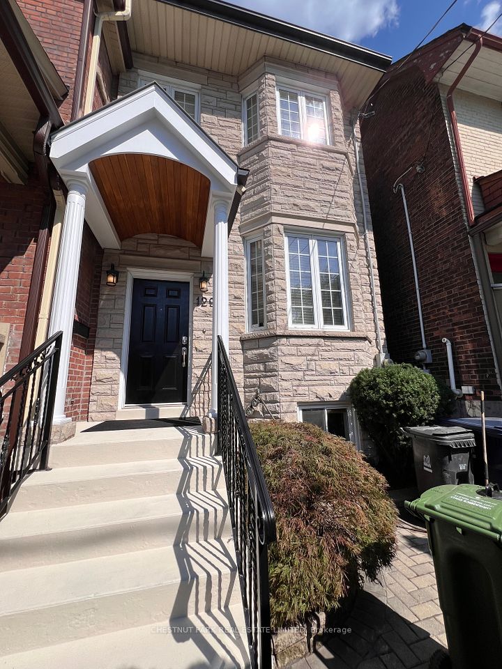129 Jones Avenue, Toronto, ON M4M 2Z7