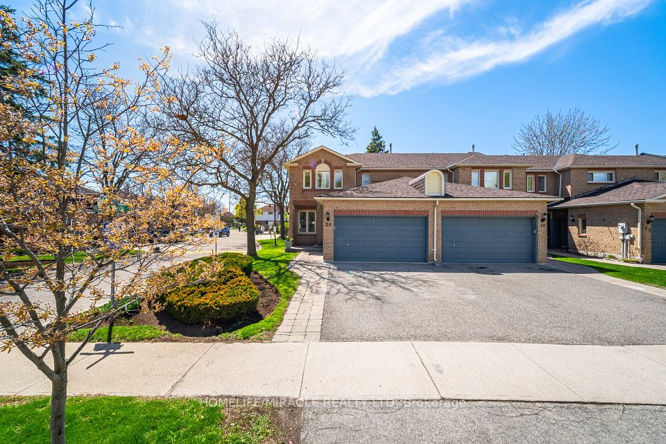 20 Wayne Nicol Dr Drive, Brampton, ON L6X 4H8