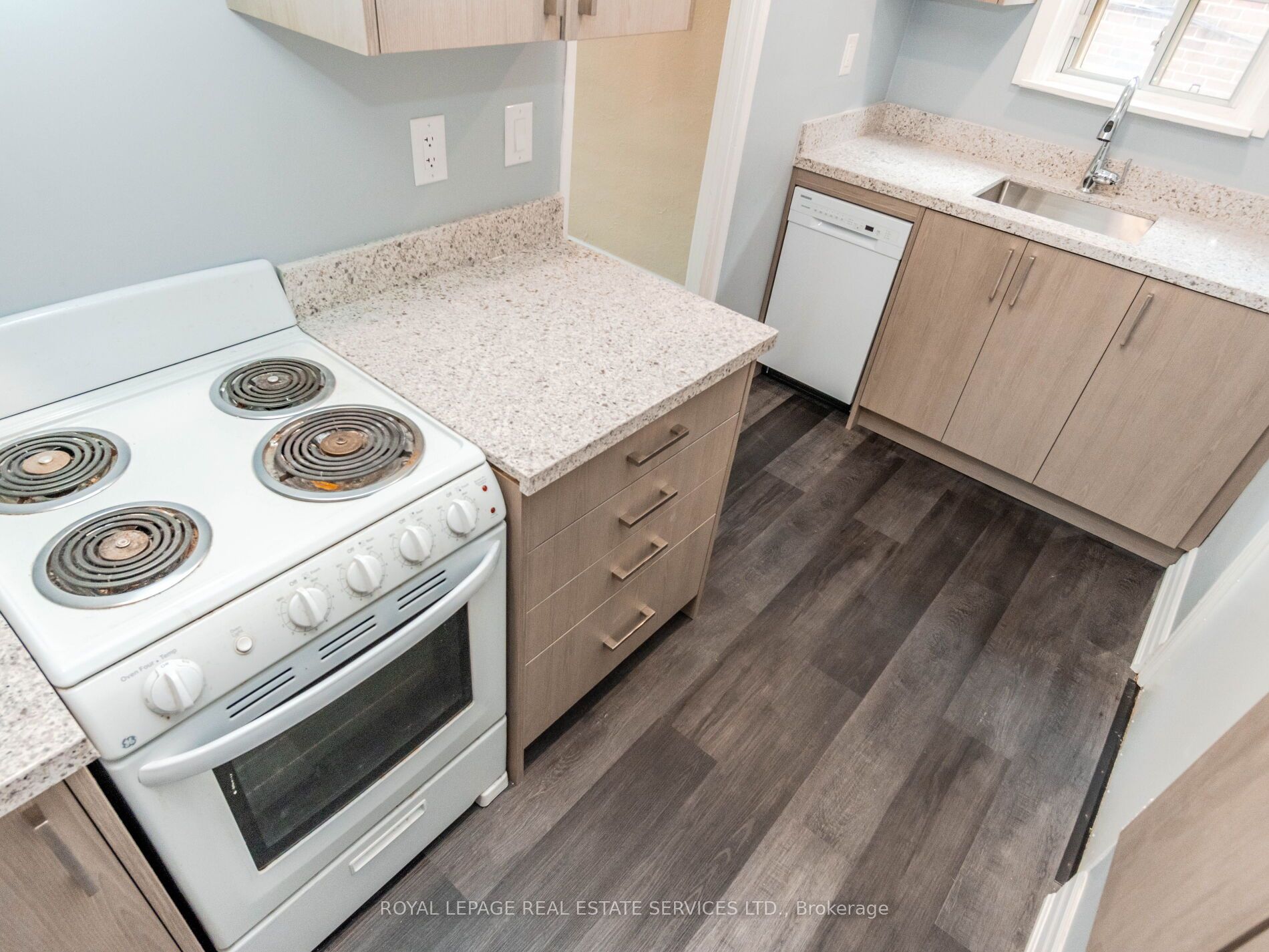 306 South Kingsway, #2