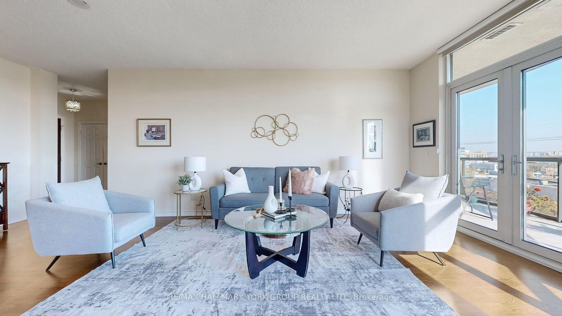 3 Bedrooms Condo at 1135 Royal York,  Toronto For sale