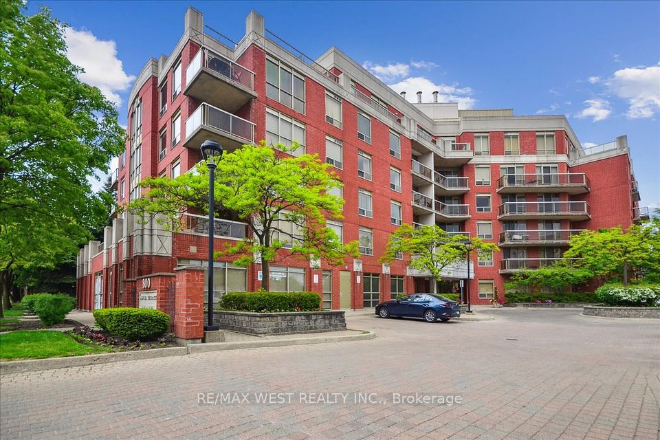 800 Sheppard