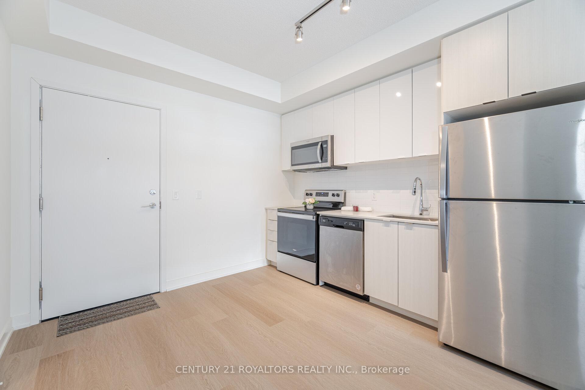 2 Bedrooms Condo at 859 The Queensway, Toronto For sale