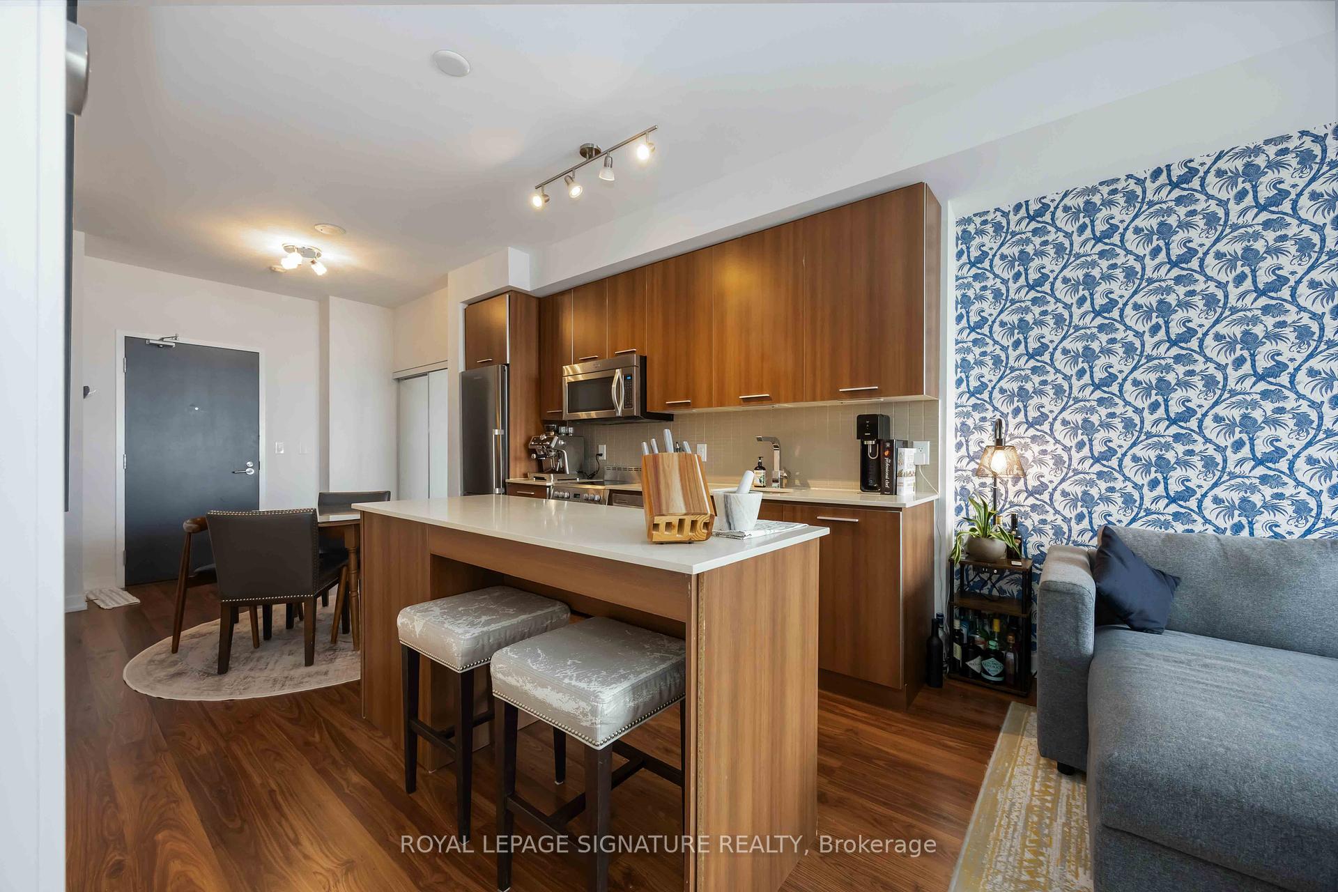 2 Bedrooms Condo at 105 George, Toronto For sale