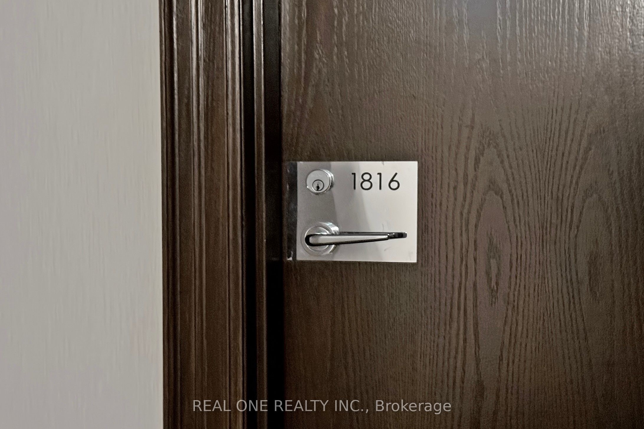 1055 Bay Street, #1816