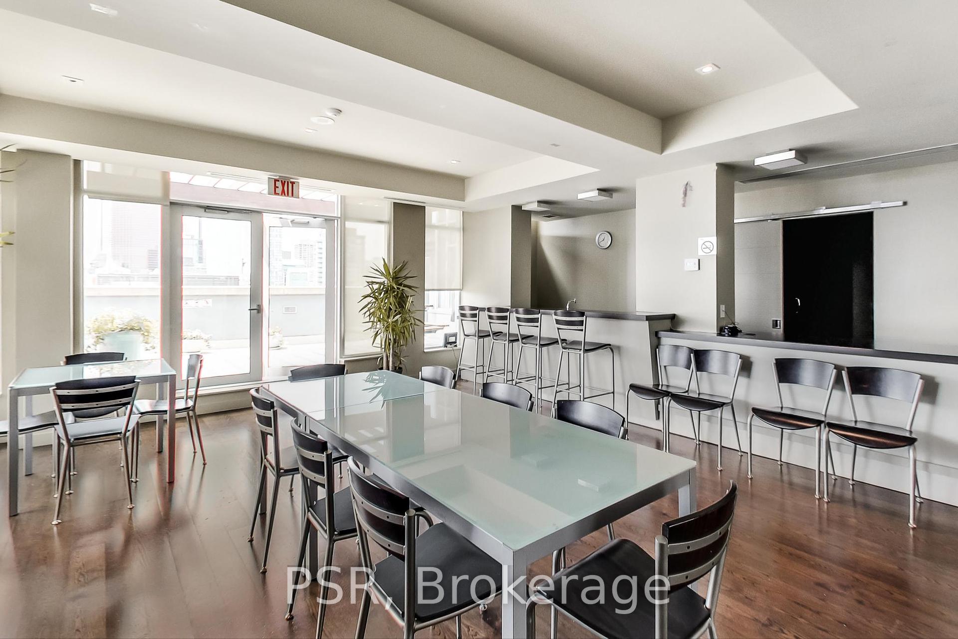 1 Bedroom Condo at 230 King, Toronto For sale