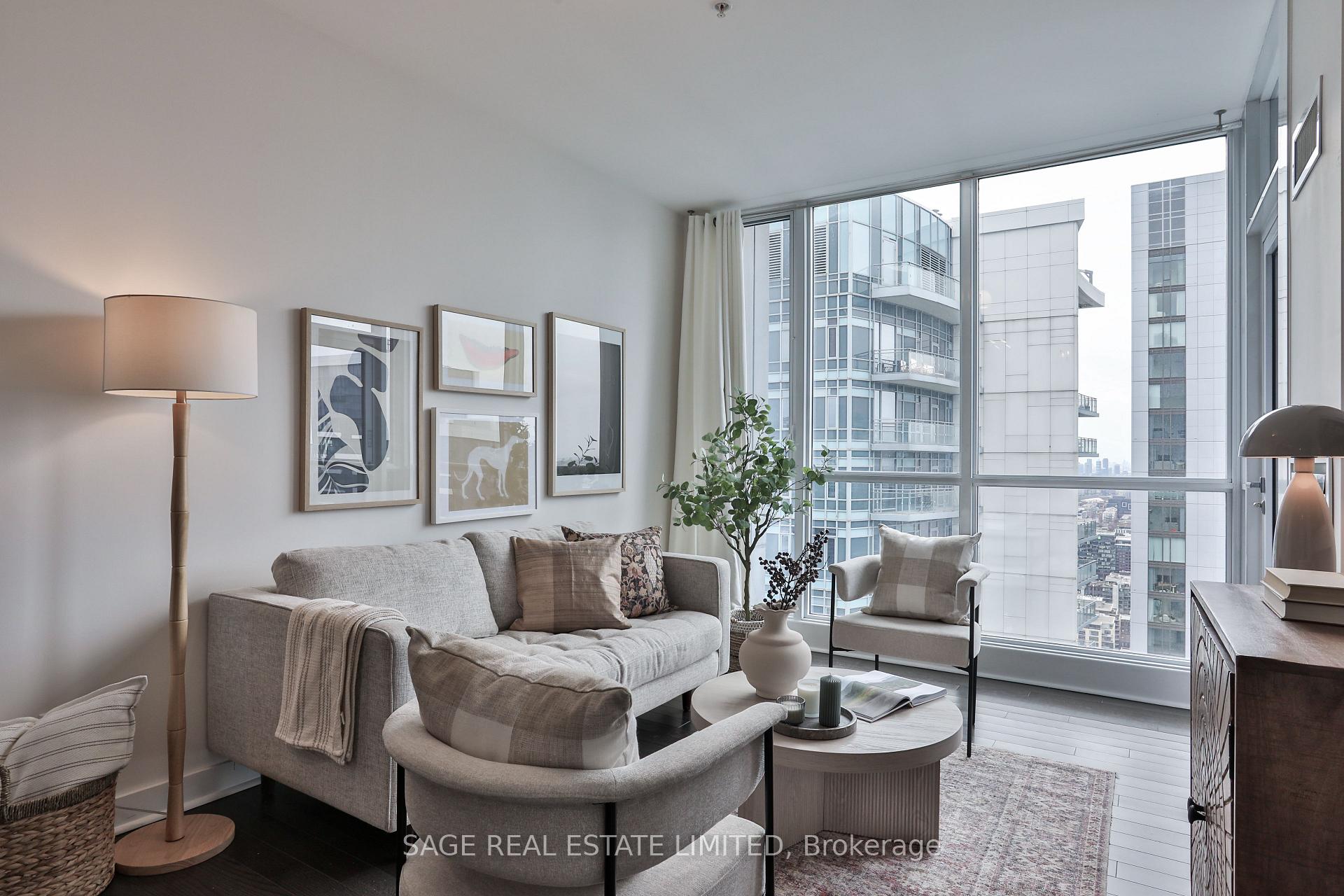1 Bedroom Condo at 295 Adelaide,  Toronto For sale