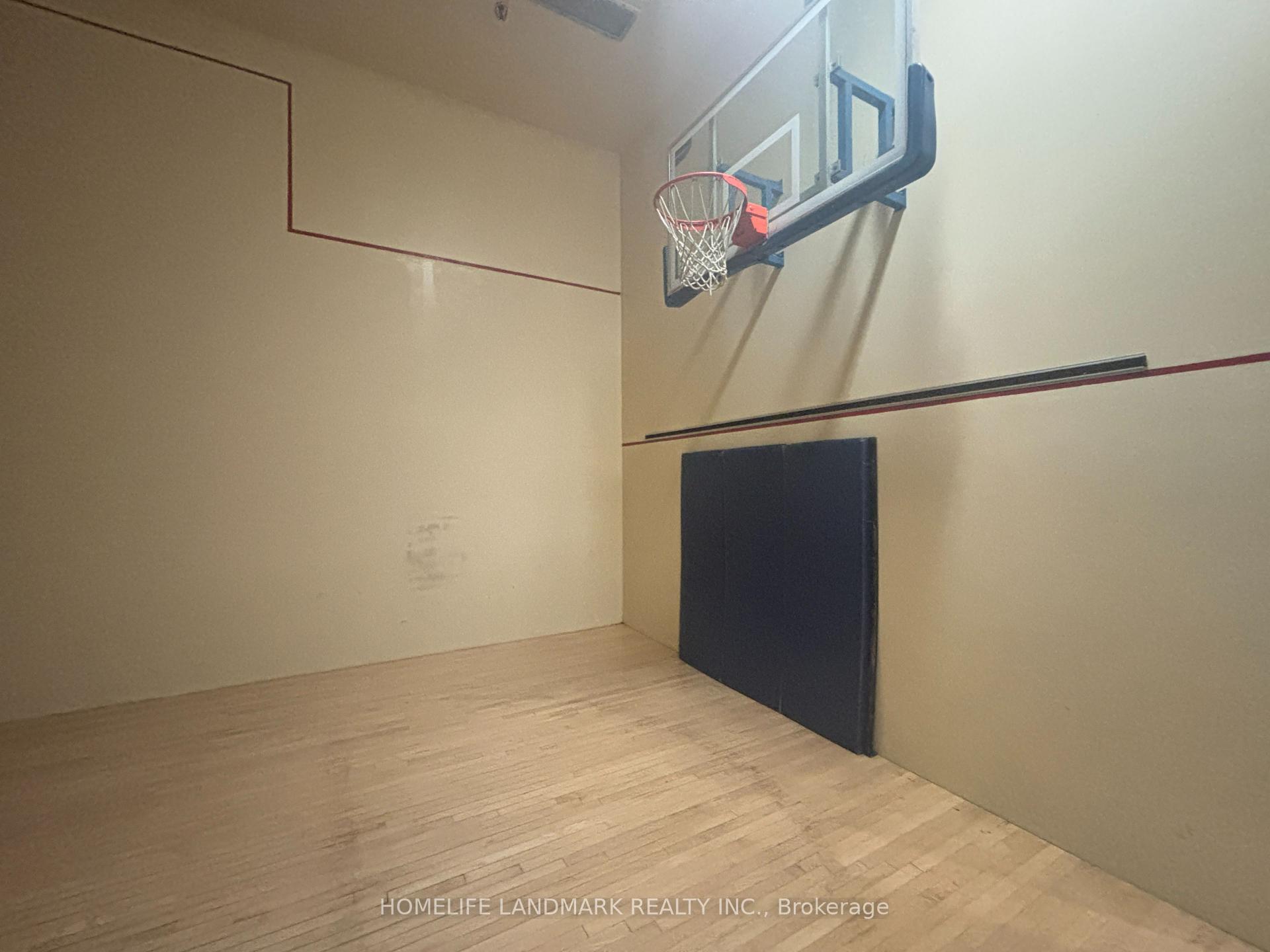 3 Bedrooms Condo at 260 Seneca Hill, Toronto For sale