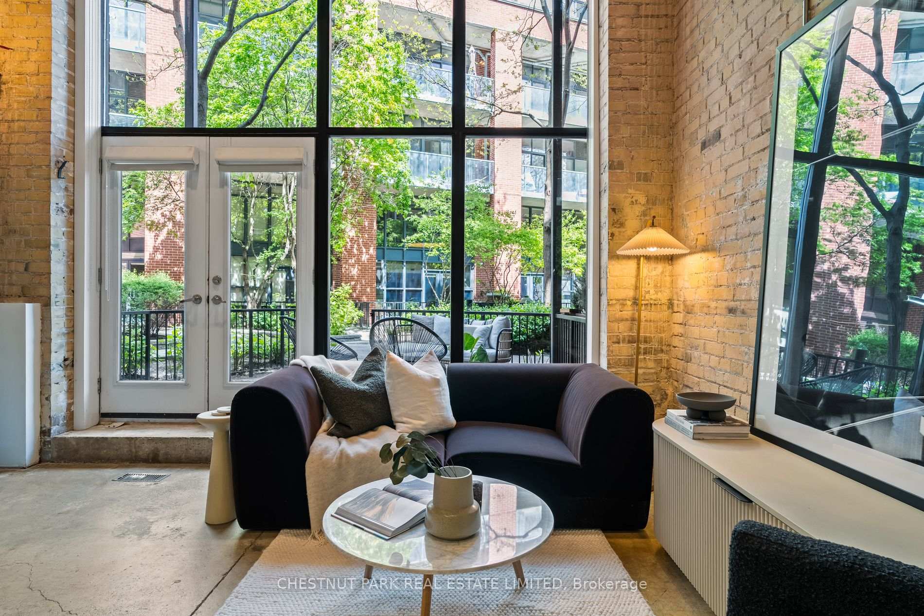 2 Bedrooms Condo at 363 Sorauren, Toronto For sale