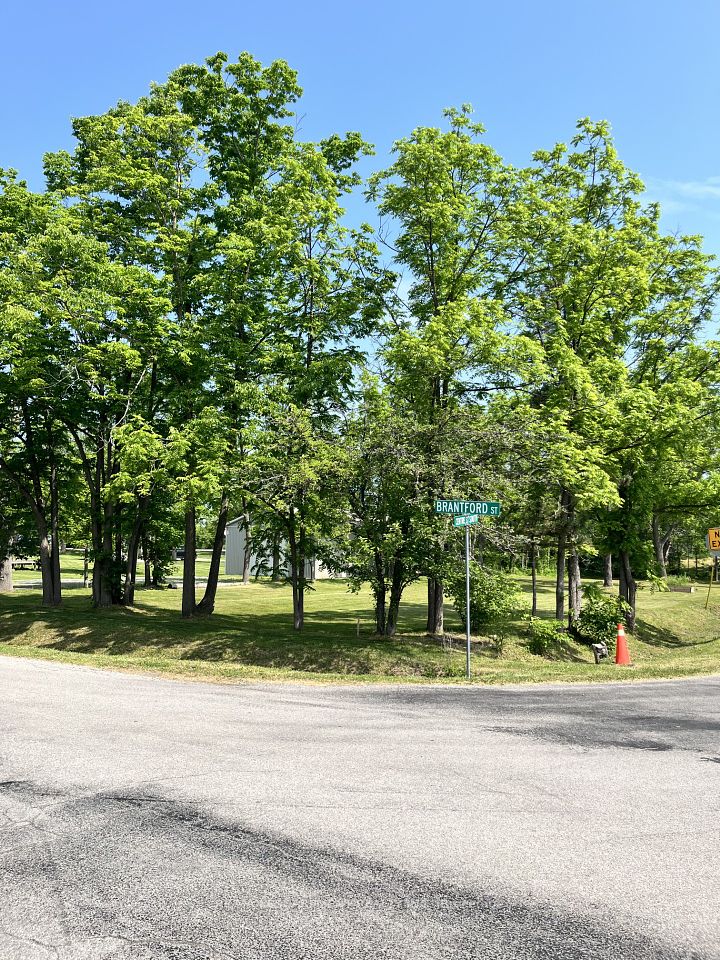 Lot 5 Centre
