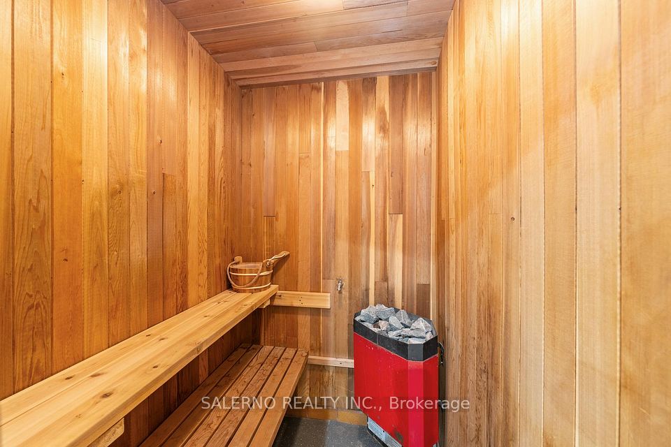 https://trreb-image.ampre.ca/loT1rmnVsLkjKf6MunMM2t1EZcHk3F6EUvFcLWhbMxQ/rs:fit:960:960/wm:.5:so:0:50:.4/wmsh:10/wmt:PHNwYW4gZm9yZWdyb3VuZD0nd2hpdGUnIGZvbnQ9JzY4Jz5TQUxFUk5PIFJFQUxUWSBJTkMuLCBCcm9rZXJhZ2U8L3NwYW4-/L3RycmViL2xpc3RpbmdzLzQwLzg5Lzk3LzQ1L3AvNjVkMjYzYTMtMGNmNy00ZDQwLThhZjctMzg0ZjVkOTFjYmIzLmpwZw.jpg