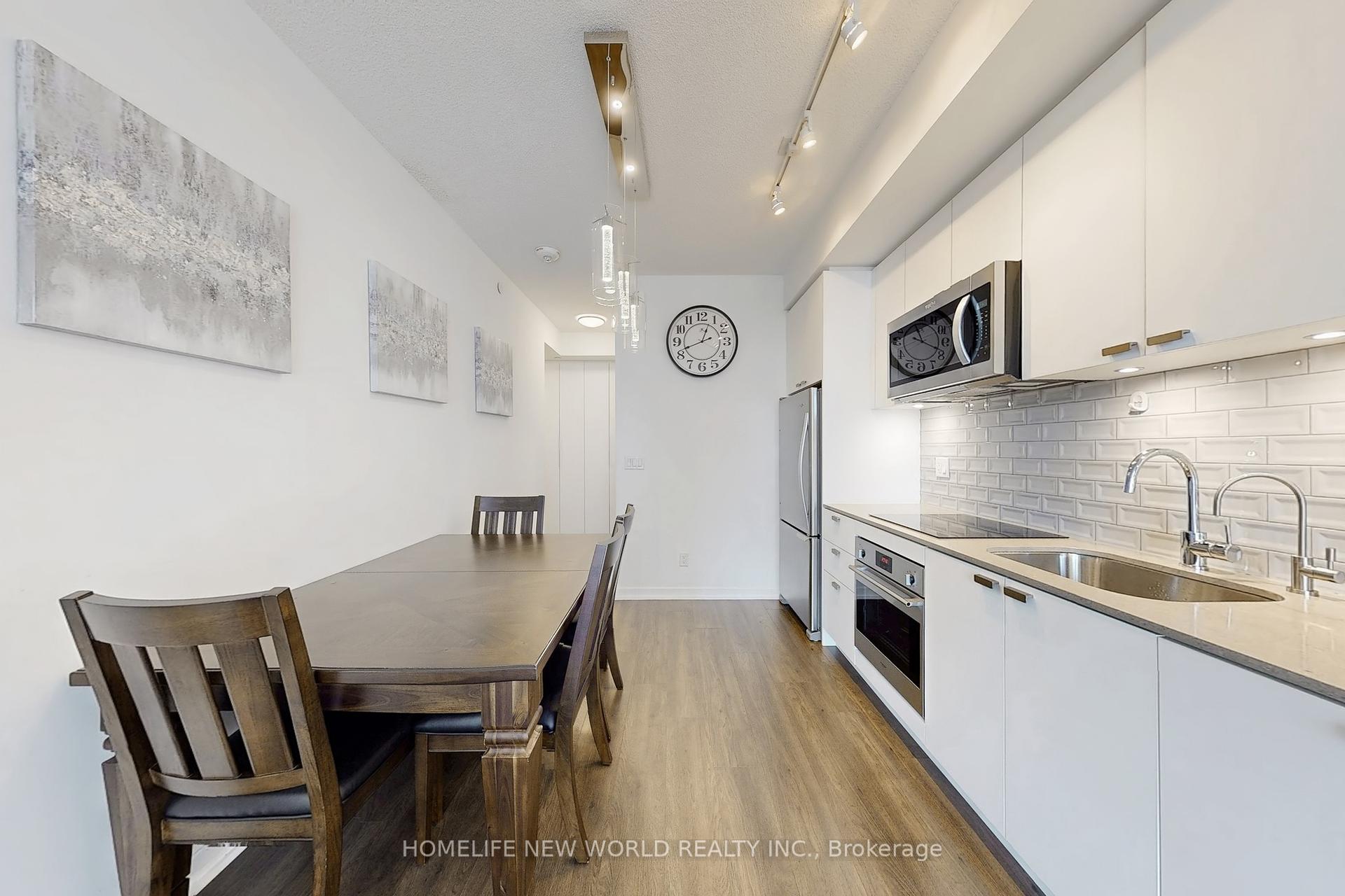 2 Bedrooms Condo at 56 Forest Manor,  Toronto For sale