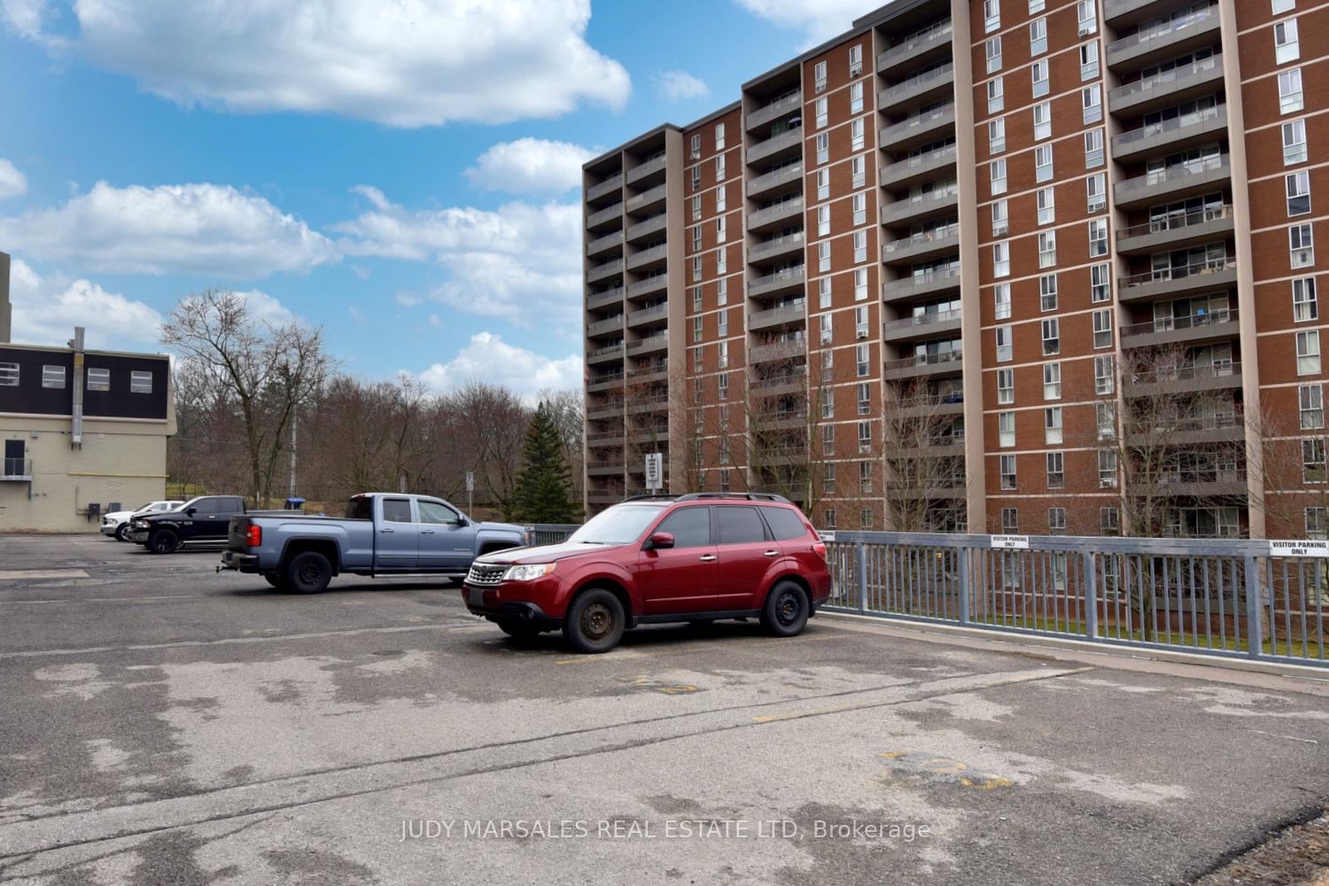 1 Bedroom Condo at 1950 Main,  Hamilton For sale