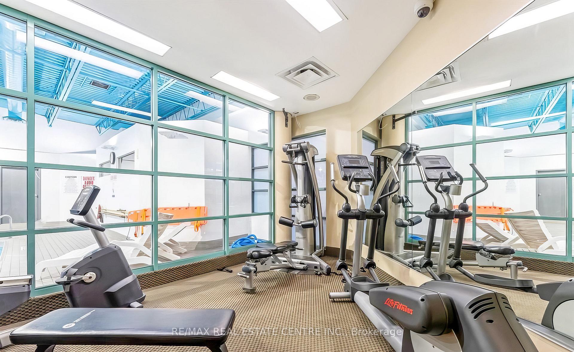 2 Bedrooms Condo at 4185 Shipp, Mississauga For sale