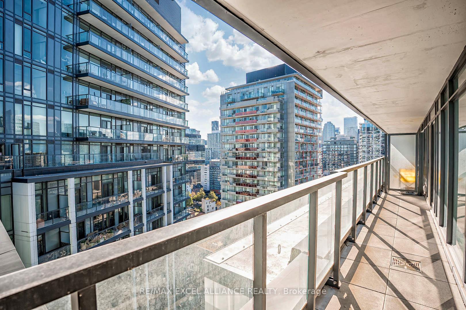 2 Bedrooms Condo at 50 Power,  Toronto For sale