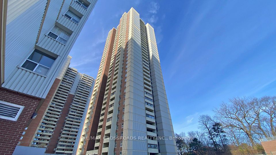 #2408 - 3 Massey Square, Toronto, ON M4C 5L5