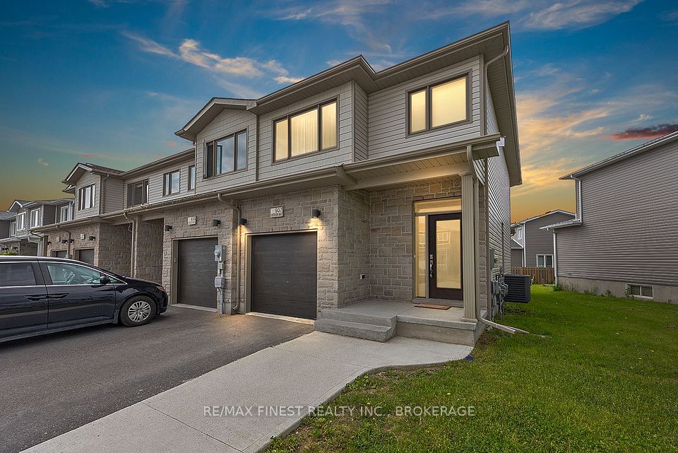 937 Riverview