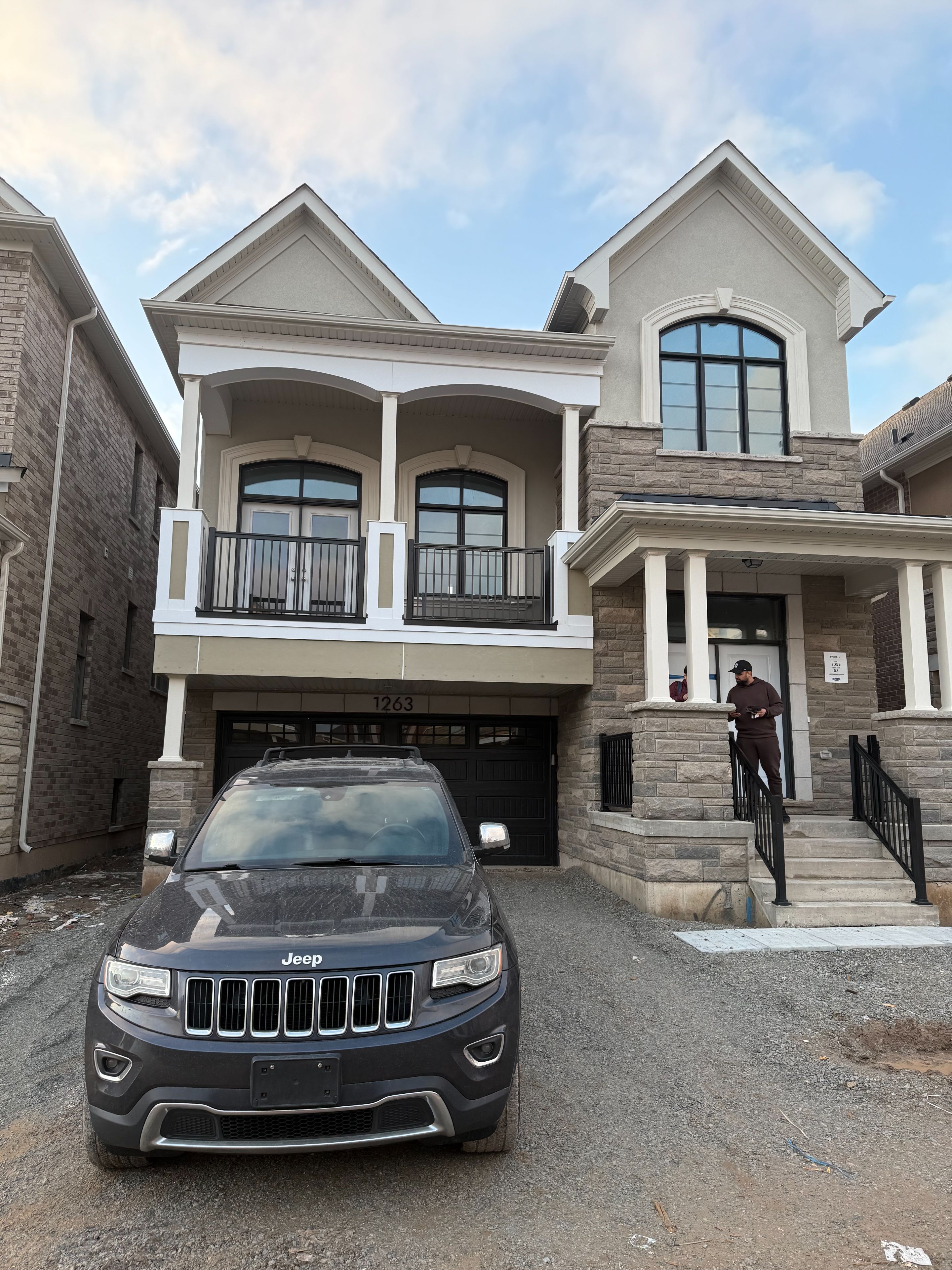 1263 Temperance Crescent