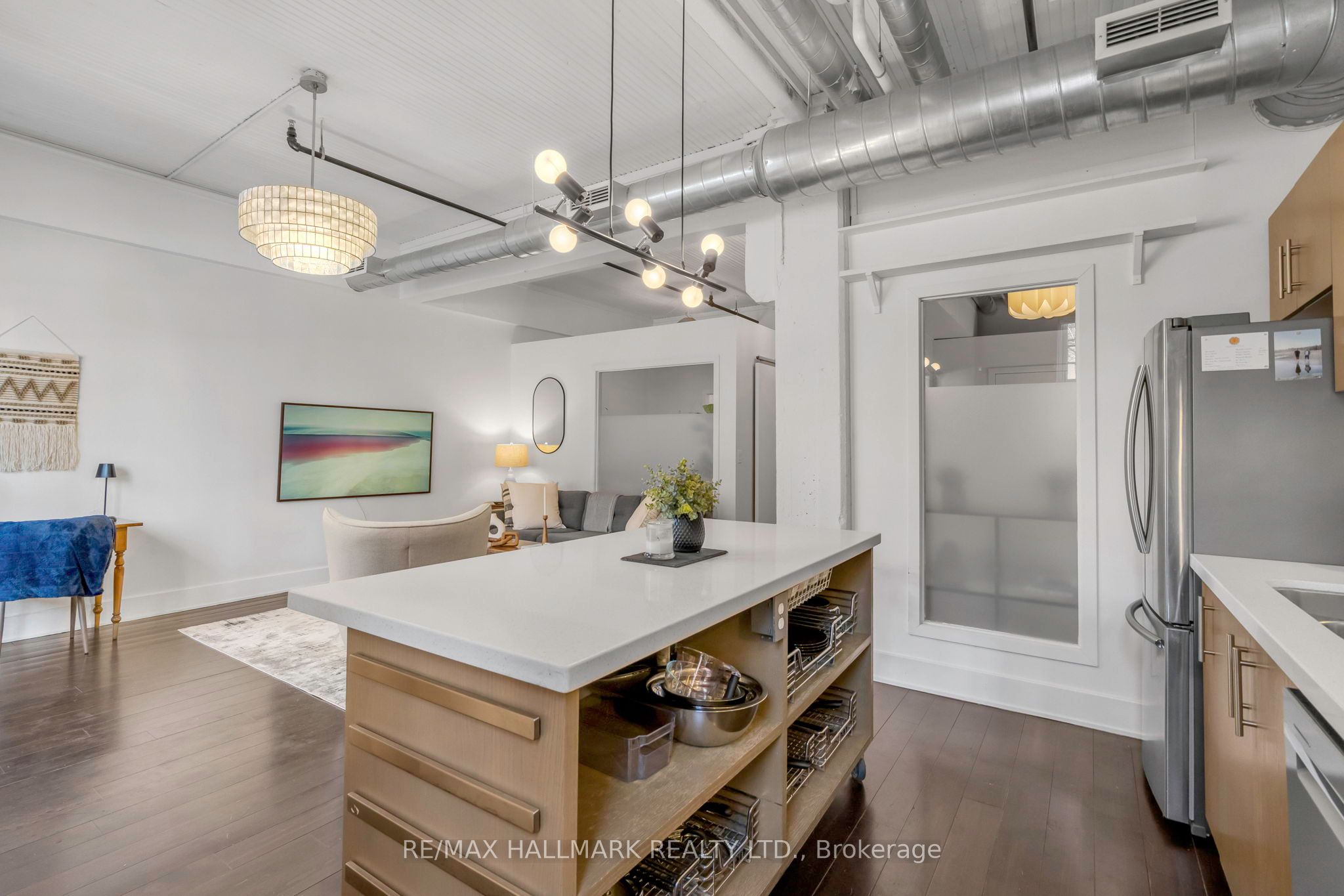 183 Dovercourt Road, #106
