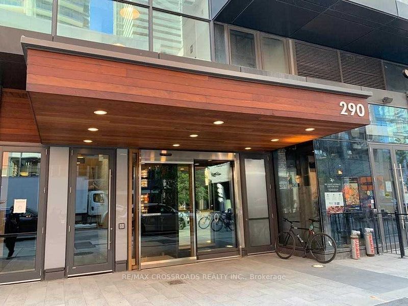 290 Adelaide Street