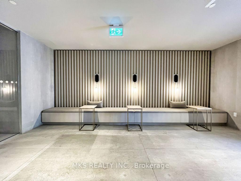2 Bedrooms Condo at 55 Cooper,  Toronto For sale