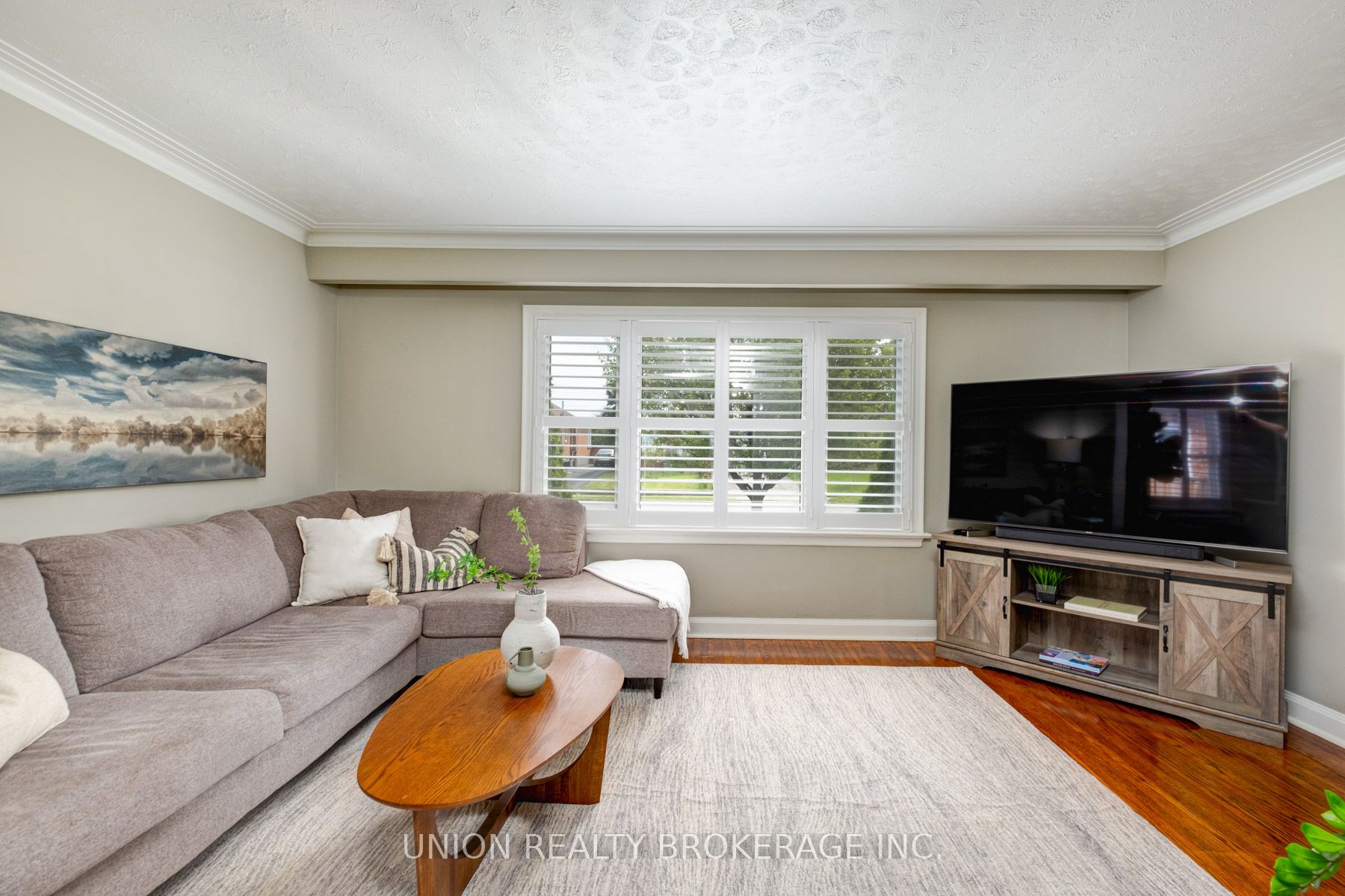 100 Lilian Drive