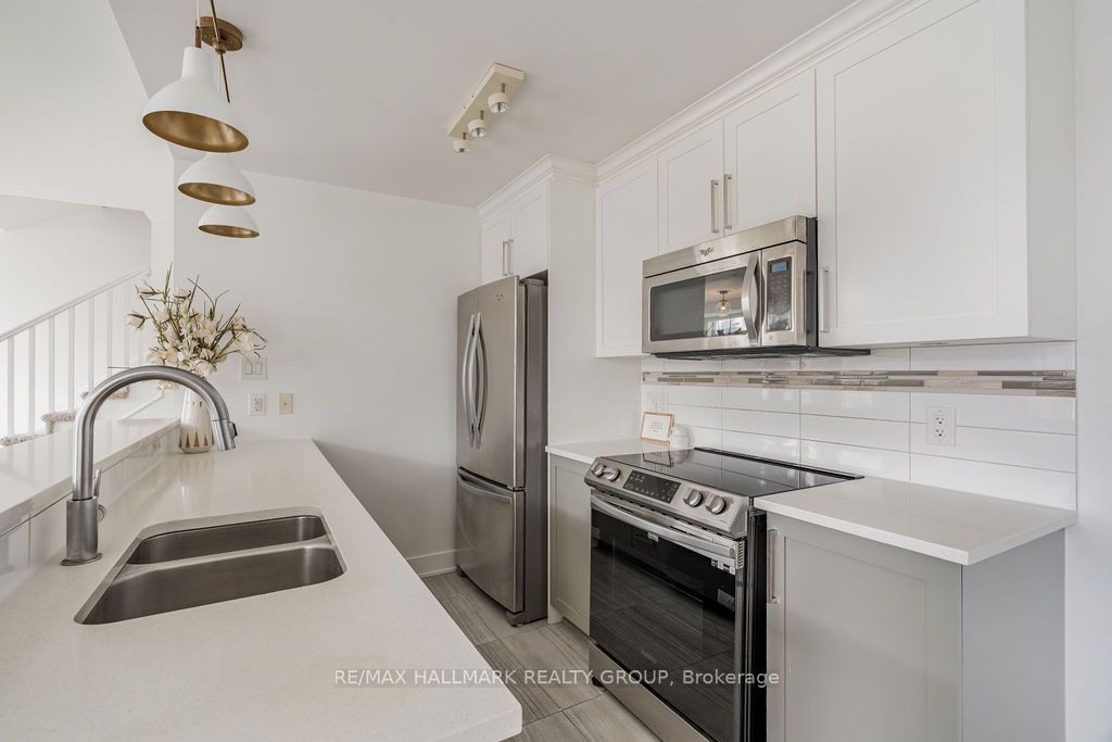 48 Holmwood Avenue, #12
