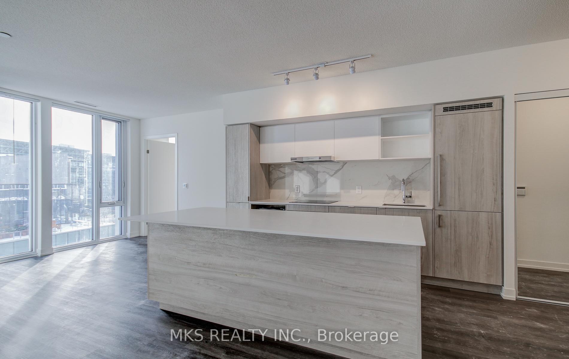 3 Bedrooms Condo at 138 Downes,  Toronto For sale