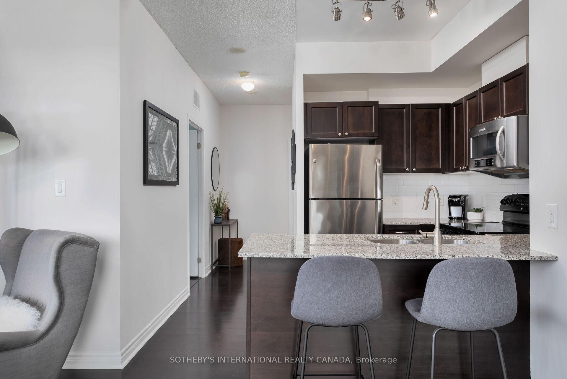2 Bedrooms Condo at 3865 Lake Shore, Toronto For sale
