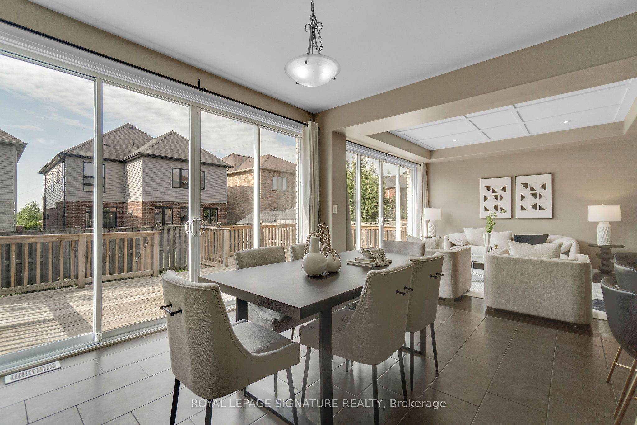 593 Pinery Trail