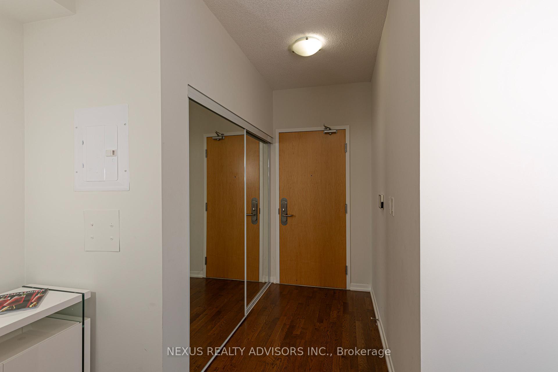 2 Bedrooms Condo at 65 Bremner, Toronto For sale