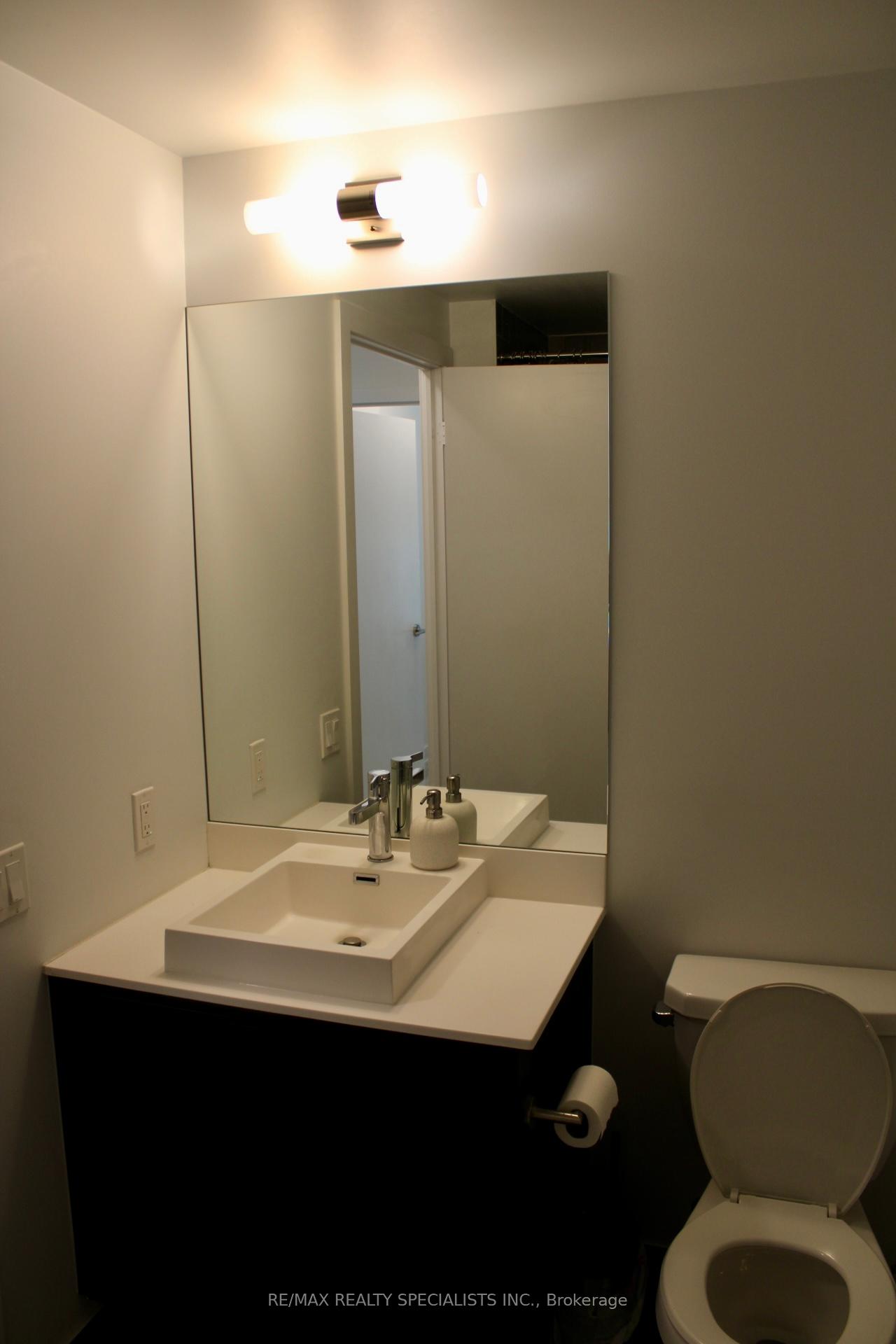 1 Bedroom Condo at 251 Manitoba, Toronto For sale