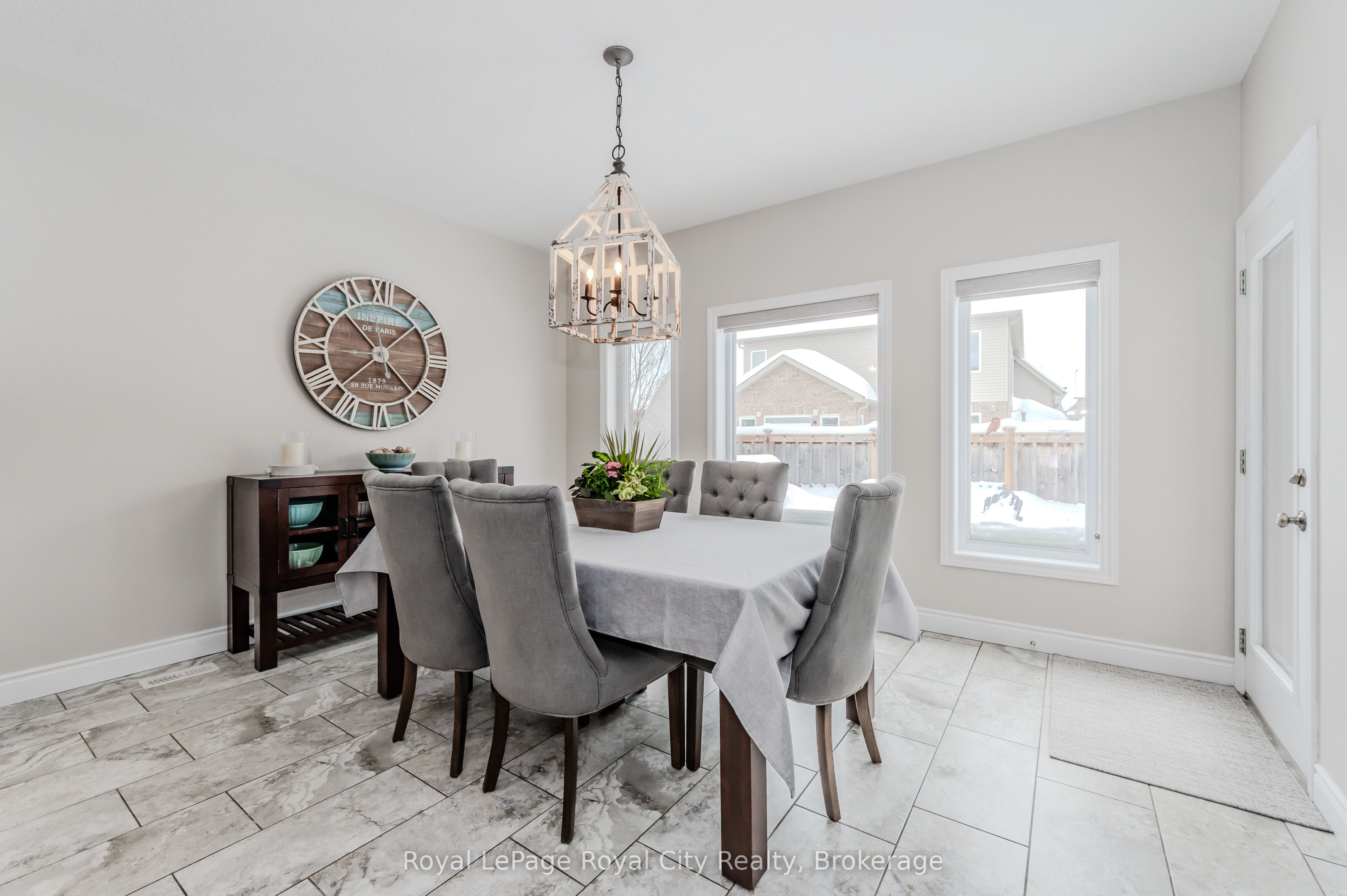 213 Tremaine Crescent