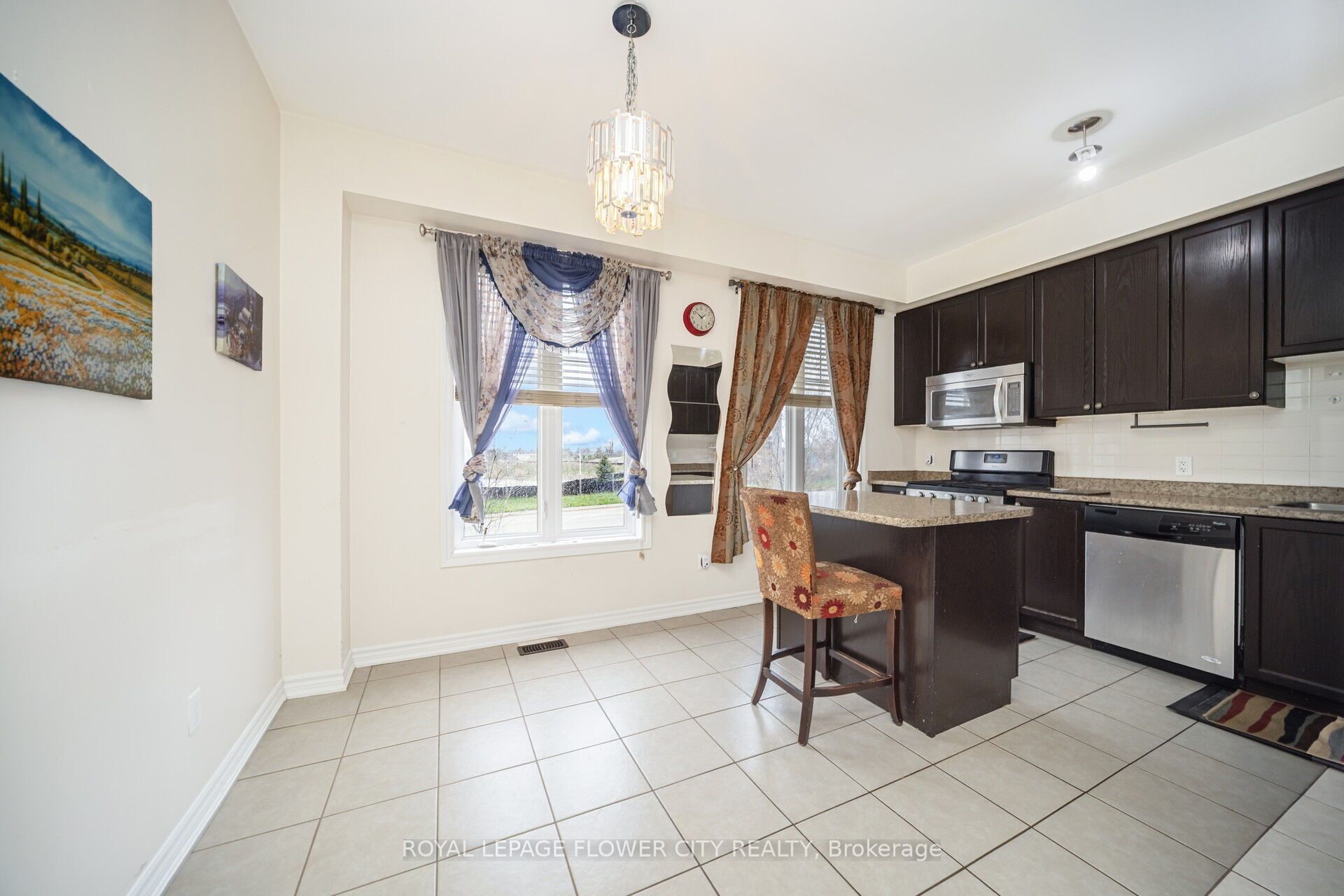 82 Magdalene Crescent