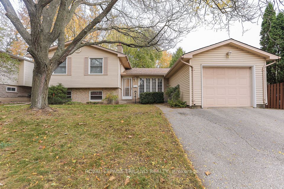 738 Barclay