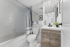 10 Yonge Street 3211