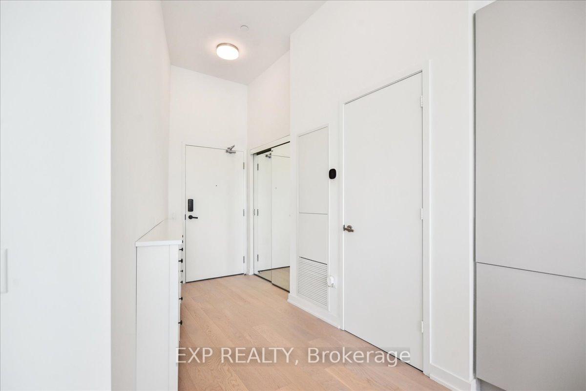 1 Bedroom Condo at 3883 Quartz, Mississauga For sale