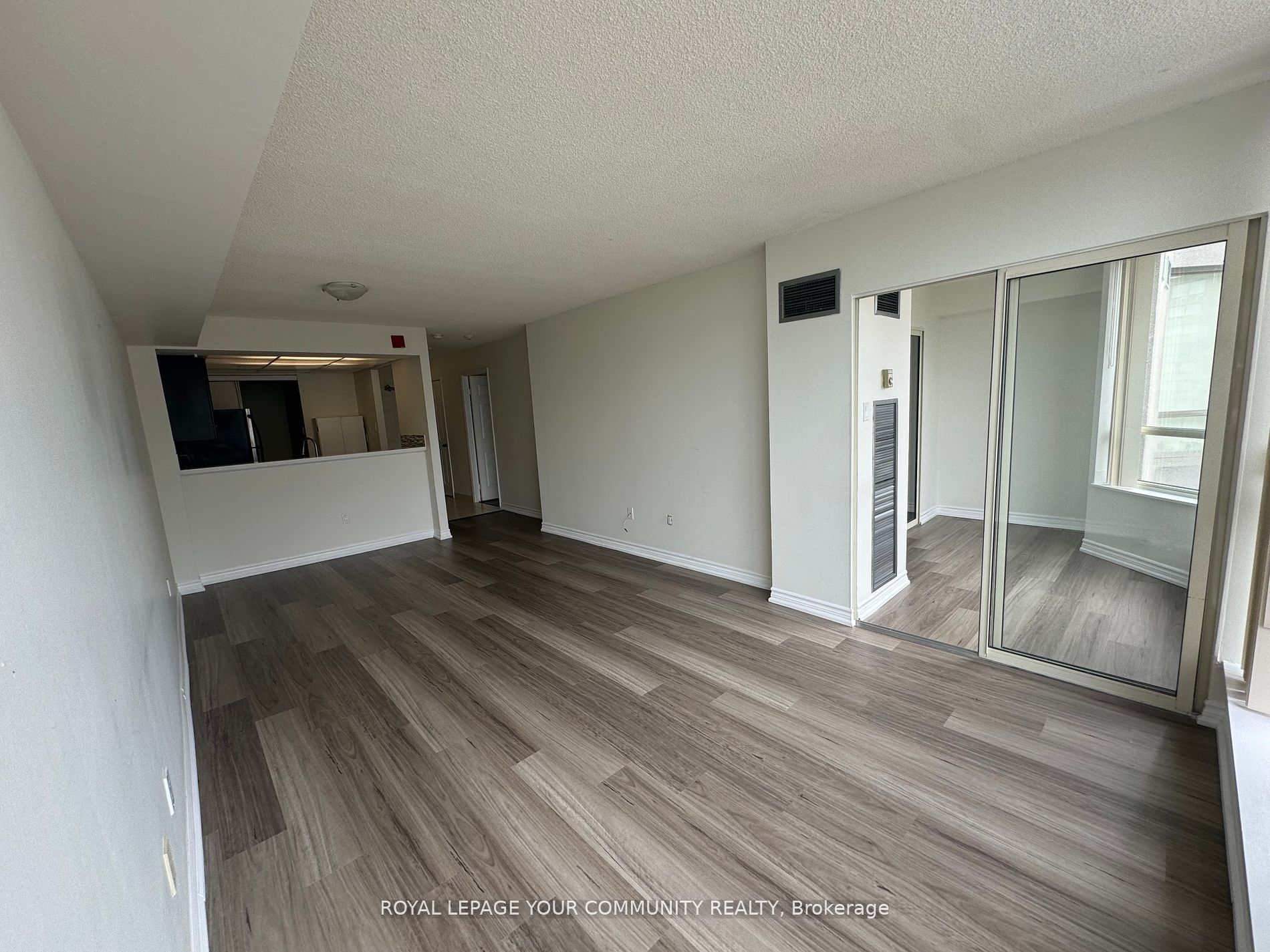 175 Cedar Avenue N, #608