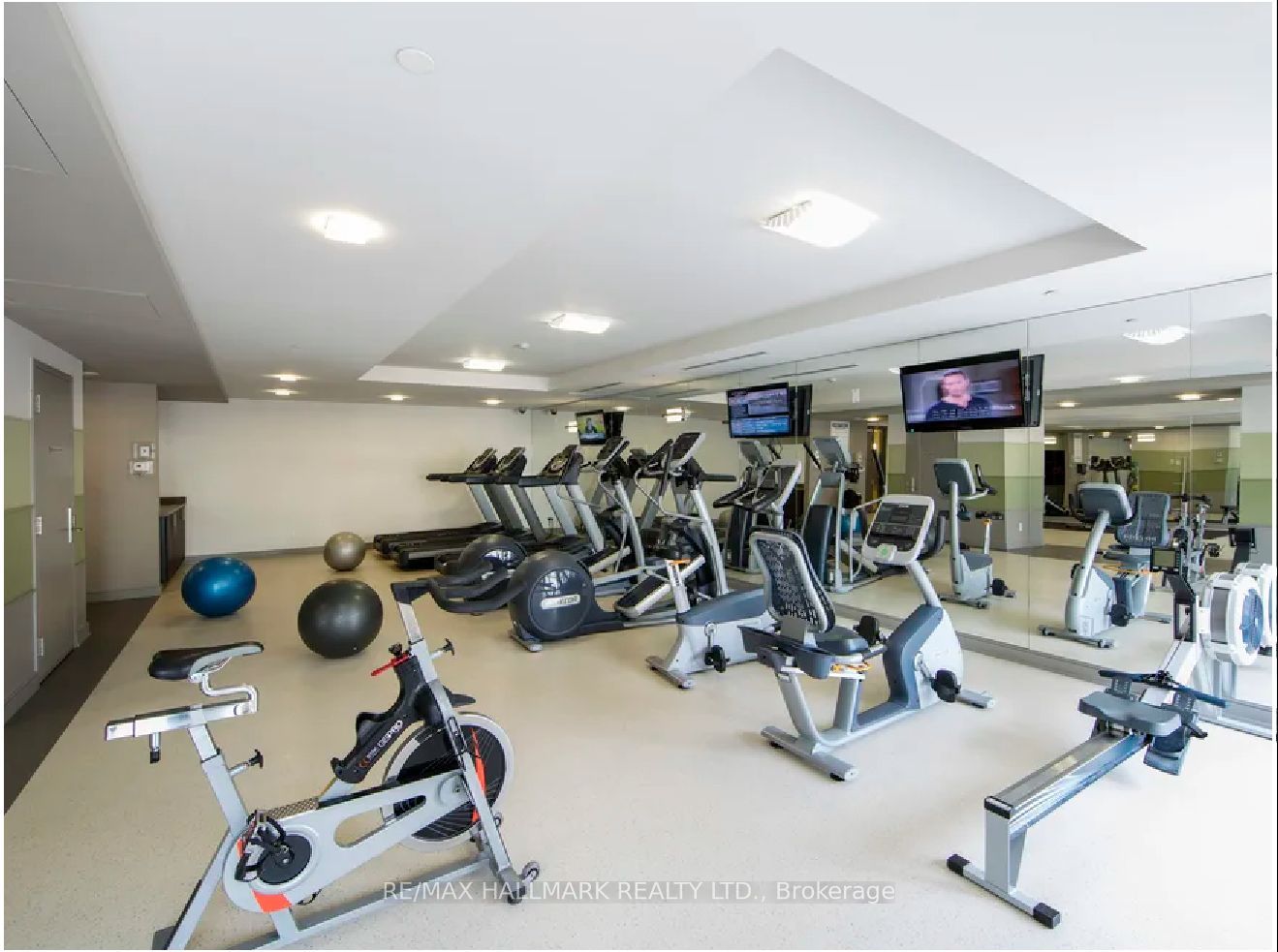 570 Bay Street, #308
