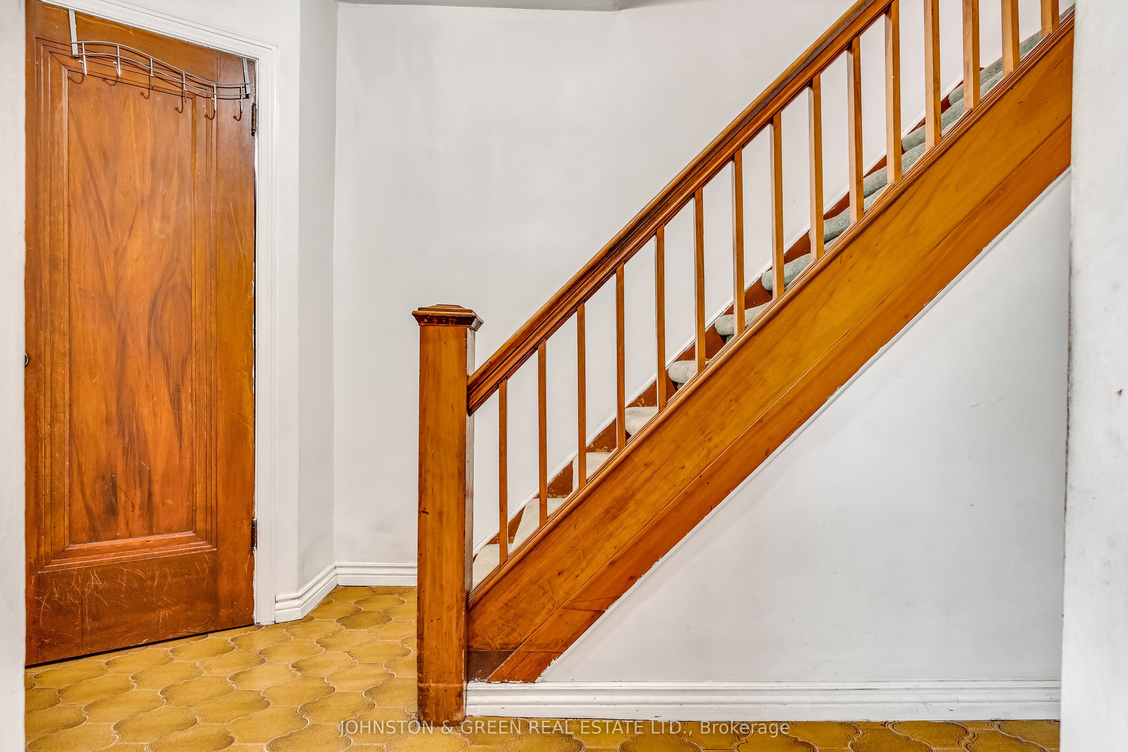 416 Mortimer Avenue