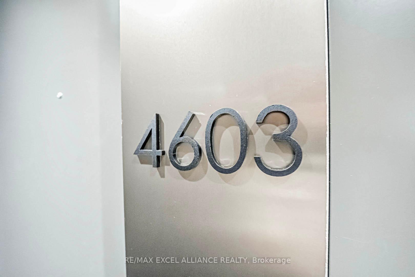 2 Bedrooms Condo at 8 Cumberland,  Toronto For sale