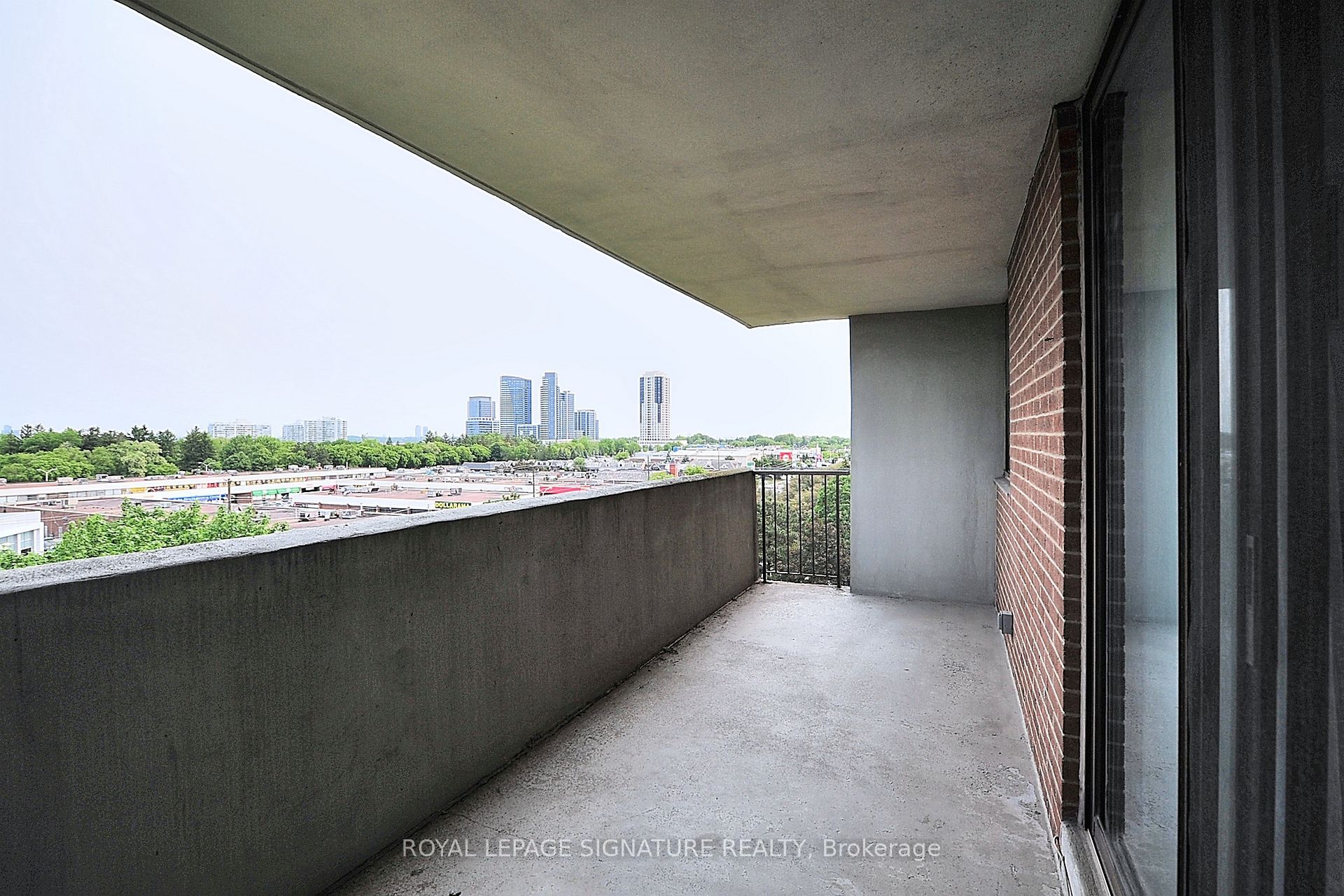 10 Tangreen Court, #702
