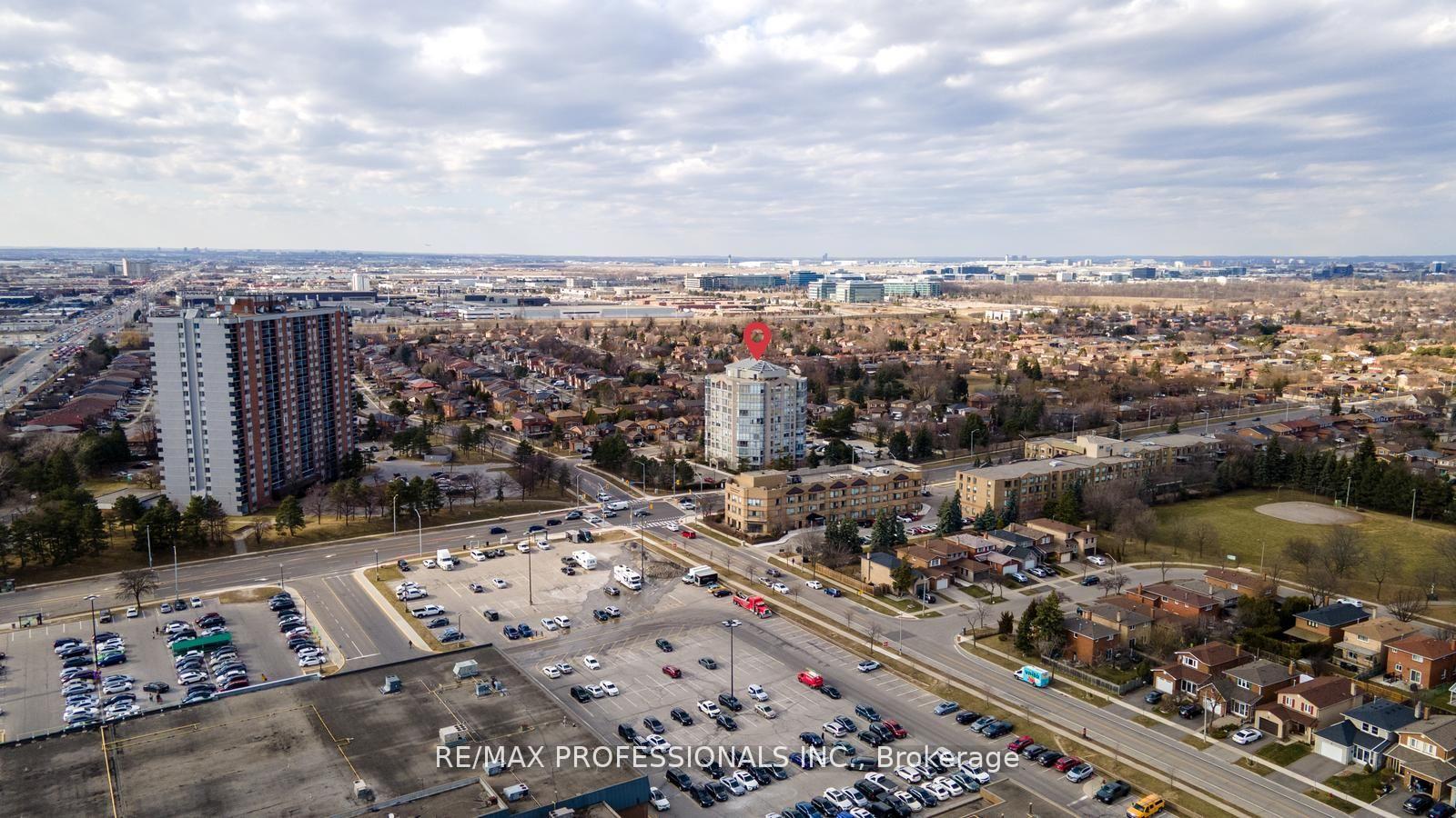 2 Bedrooms Condo at 1500 Grazia, Mississauga For sale