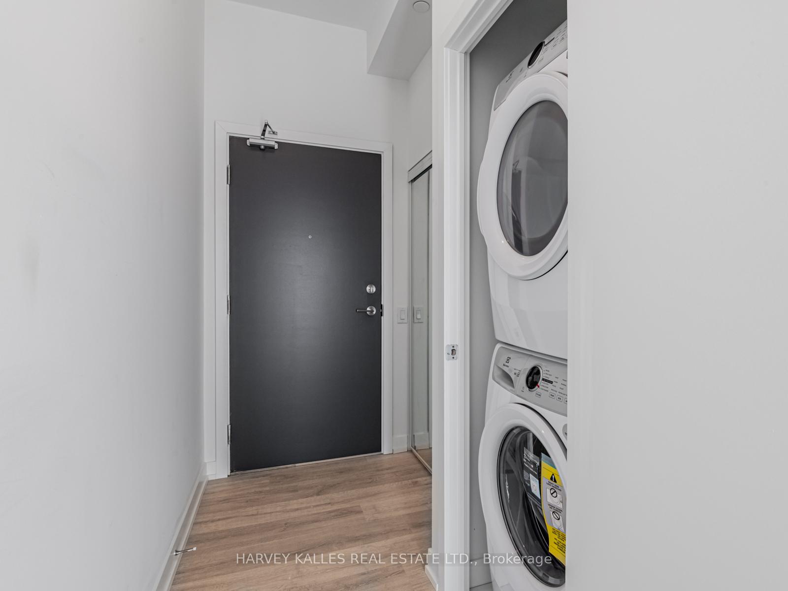 7 Golden Lion Heights N3003