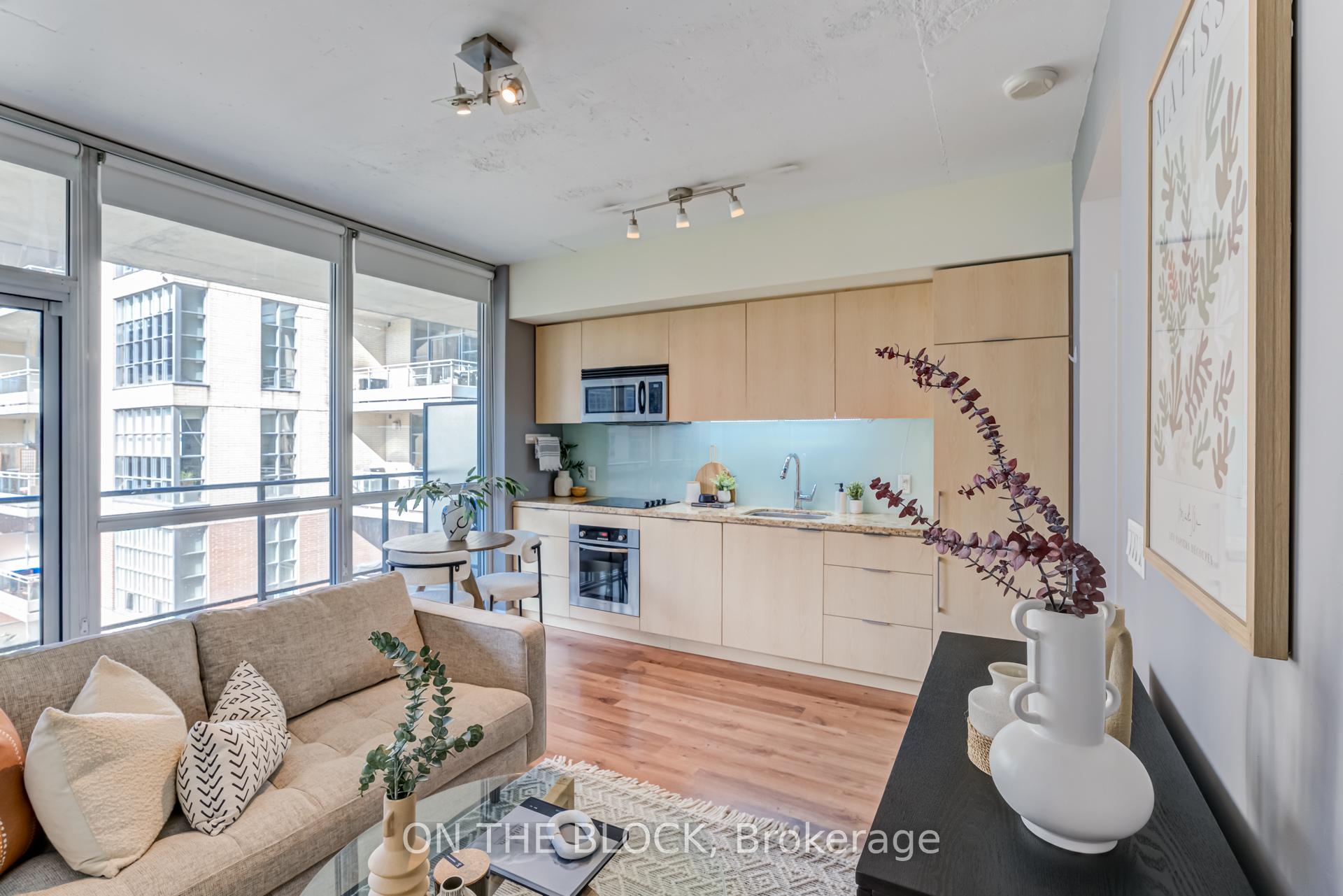 1 Bedroom Condo at 478 King,  Toronto For sale