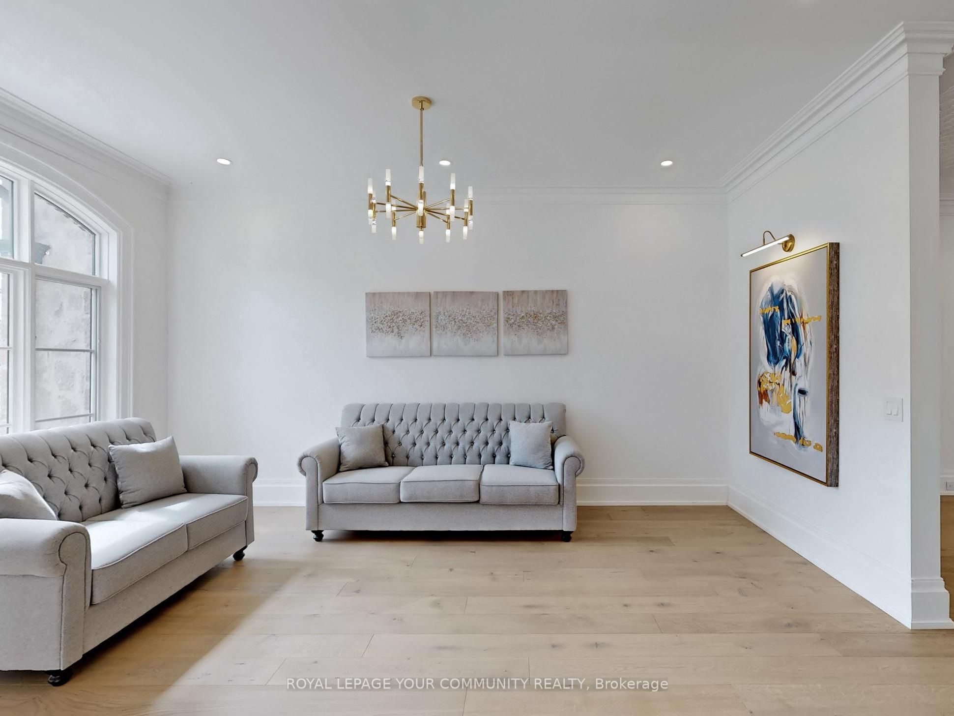 1257 Lakeshore Road W