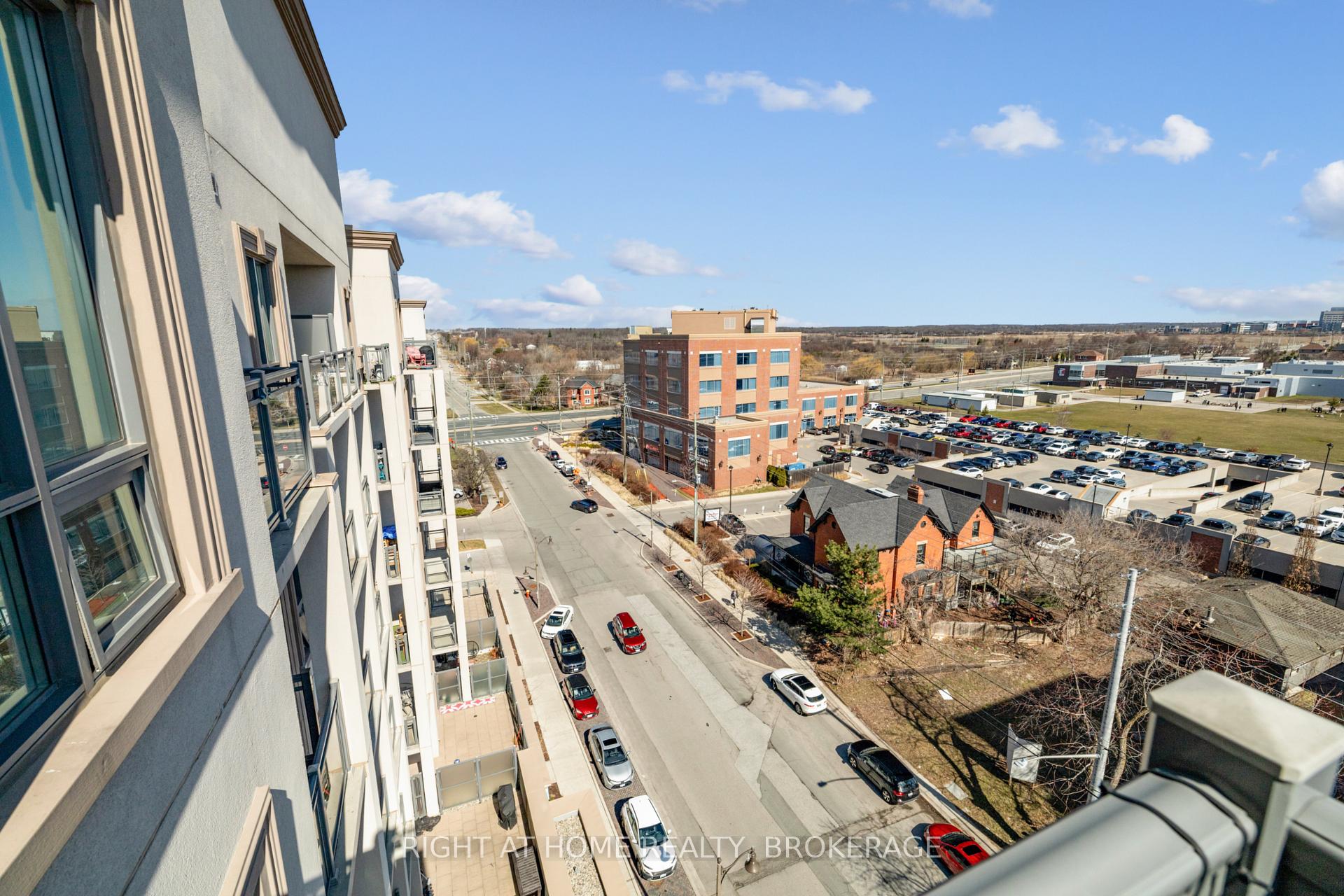 1 Bedroom Condo at 2486 Old Bronte, Oakville For sale