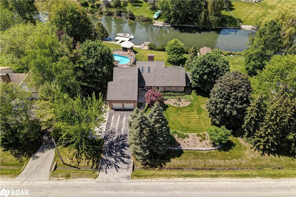 1141 PARKWAY Drive Innisfil Ontario L0L 1R0