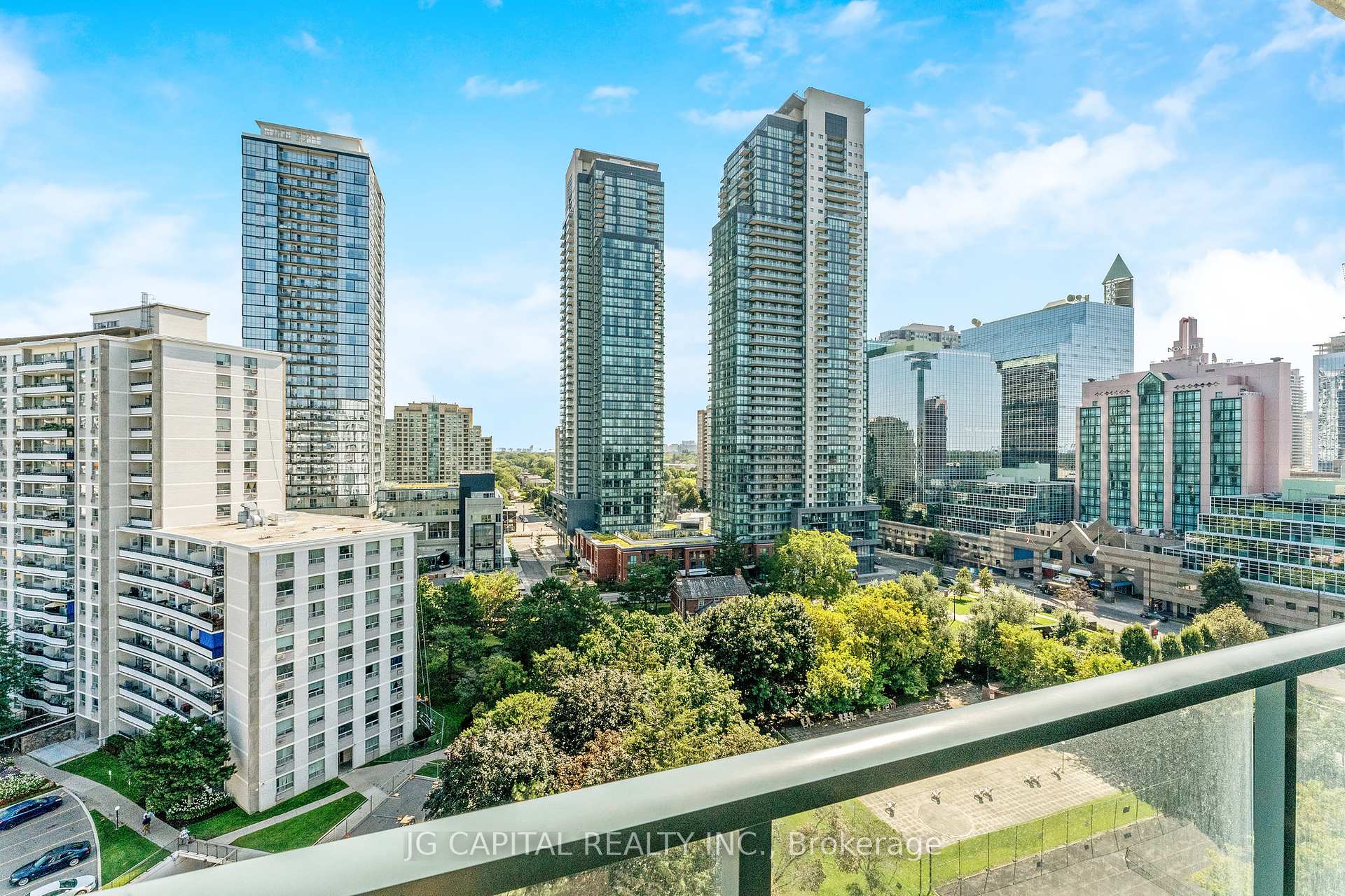 2 Bedrooms Condo at 233 Beecroft,  Toronto For sale